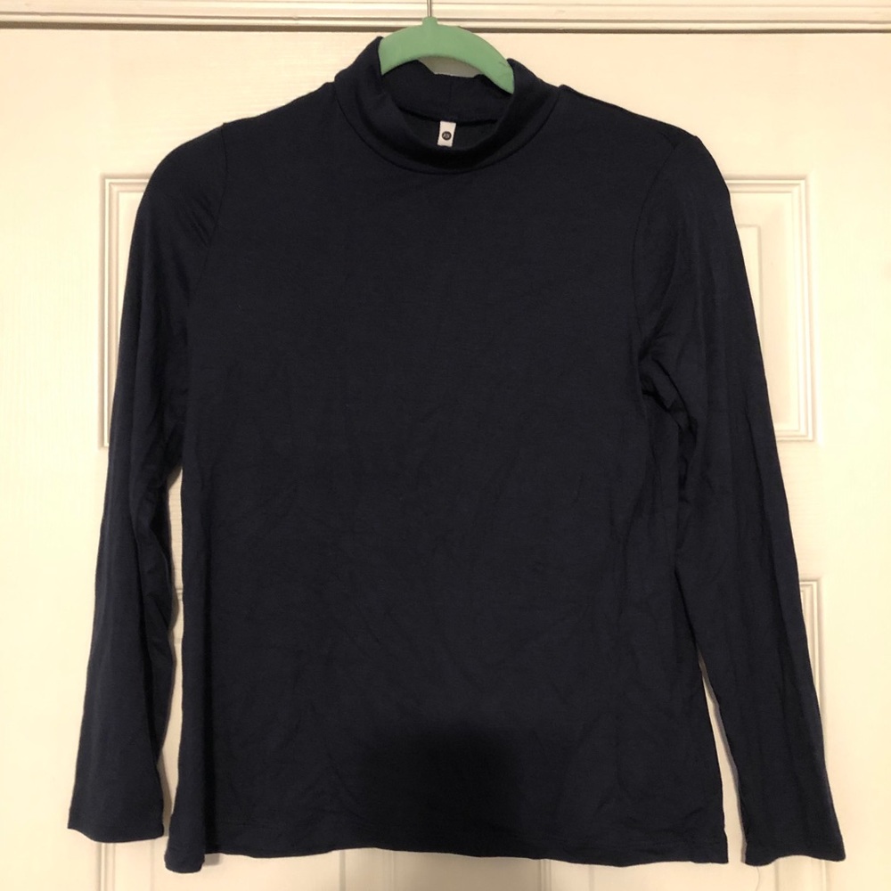 Petite LONG SLEEVE NAVY TOP *NWT*